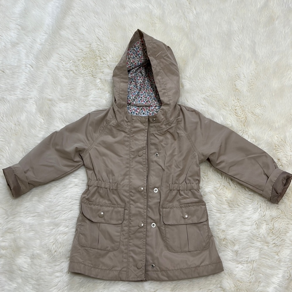 Old navy girls pea coat 4T. Like new
